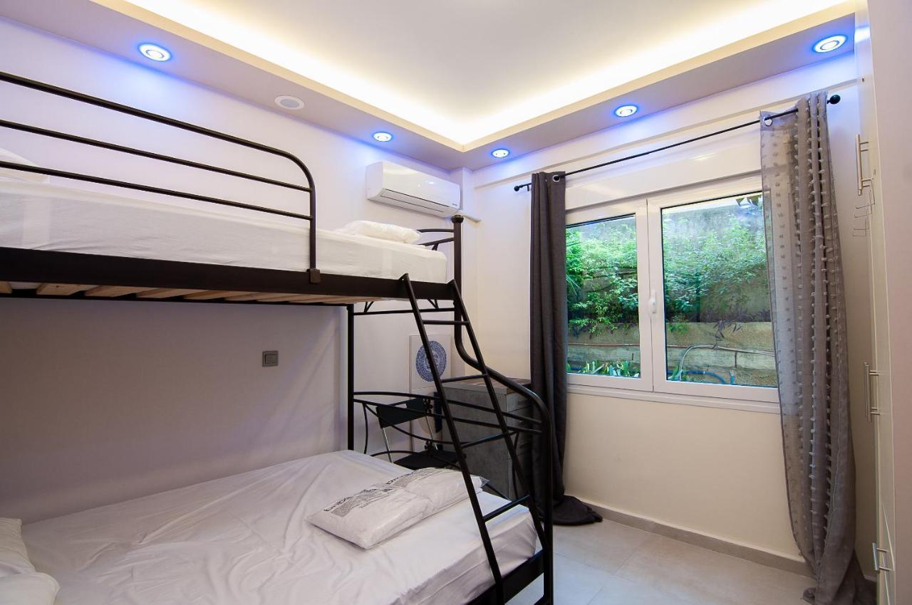 Modern Studio For 4 In Glyfada Atenas Exterior foto